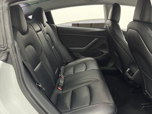 Used 2020 Tesla Model 3 Standard Range Plus image 30