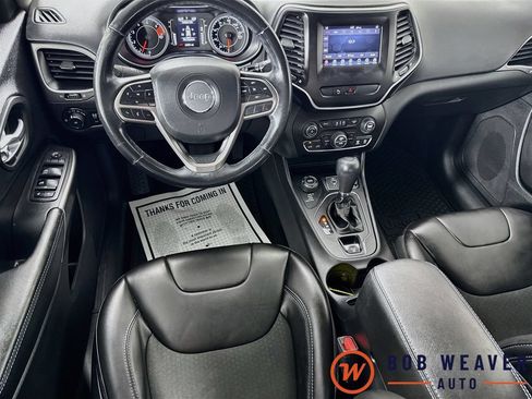 Used 2020 Jeep Cherokee Latitude Plus w/ Comfort/Convenience Group AWD/4WD image 27
