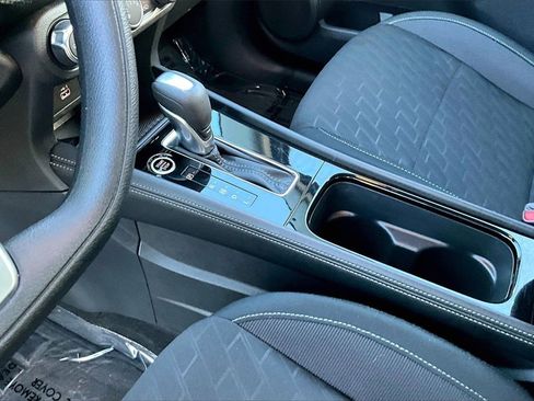 Used 2024 Nissan Kicks SV image 18