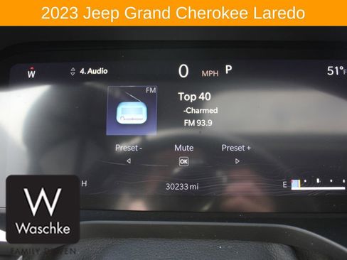 Used 2023 Jeep Grand Cherokee Laredo w/ Luxury Tech Group I AWD/4WD image 42