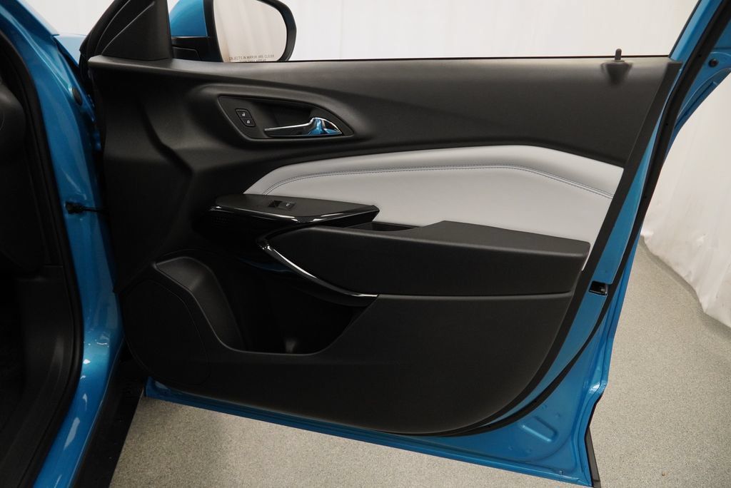 New 2026 Chevrolet Trax LT FWD image 27