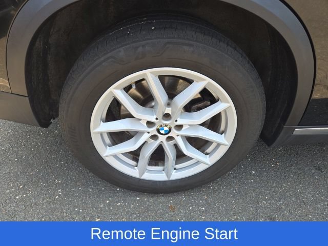 Used 2023 BMW X5 xDrive40i w/ Premium Package AWD/4WD image 13