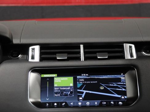 Used 2017 Land Rover Range Rover Sport SE image 54