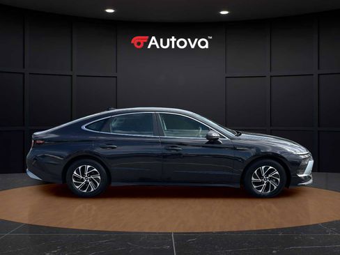 Used 2026 Hyundai Sonata Blue FWD image 6