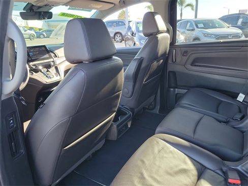 Certified 2018 Honda Odyssey EX-L image 15