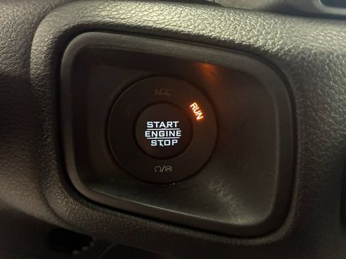 Used 2024 Jeep Wrangler Unlimited Sport AWD/4WD image 18