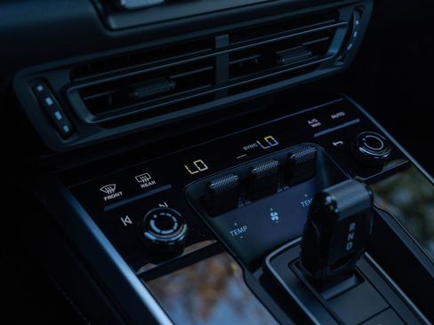 Certified 2023 Porsche 911 Turbo image 30