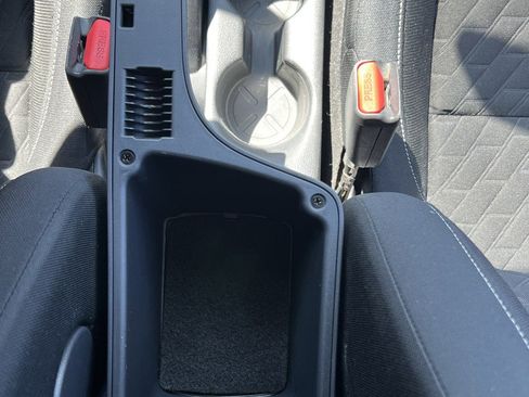 Used 2022 Nissan Kicks S image 25