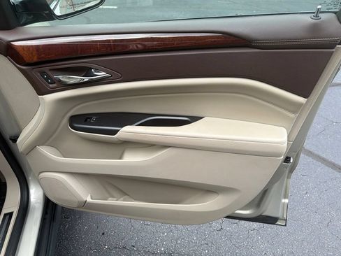 Used 2016 Cadillac SRX Luxury FWD image 15
