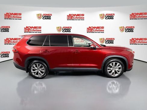 Certified 2024 Toyota Grand Highlander AWD image 18