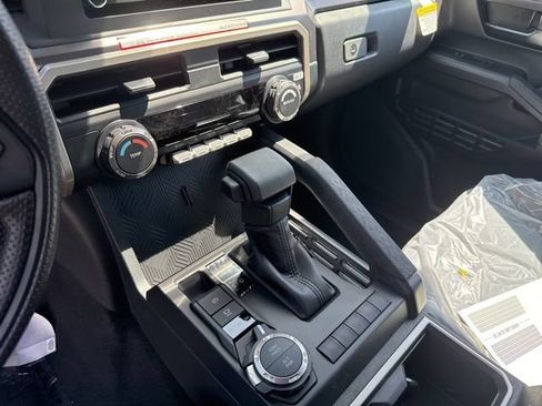 New 2026 Toyota Tacoma SR5 AWD/4WD image 9