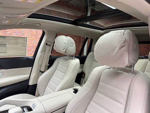 New 2026 Mercedes-Benz GLS 450 4MATIC image 3