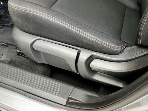 Used 2023 Nissan Rogue S FWD image 12