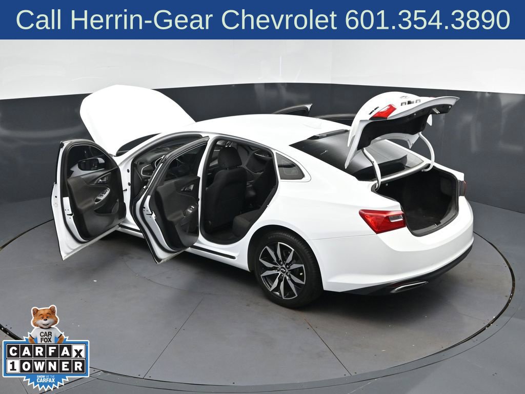 Used 2023 Chevrolet Malibu RS FWD image 46