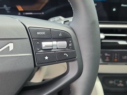 New 2027 Kia Sportage EX FWD image 32