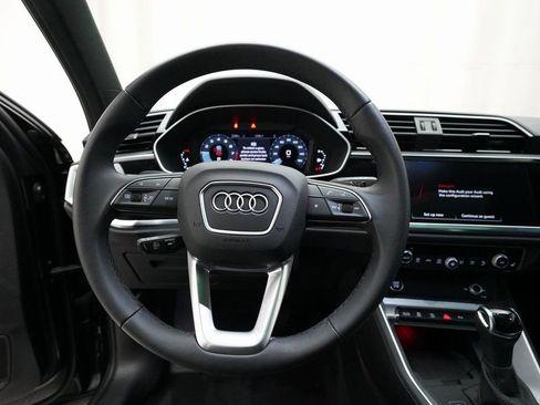 Used 2025 Audi Q3 2.0T Premium Plus w/ Premium Plus Package image 21