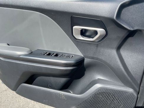 Used 2025 Kia K4 LXS image 18