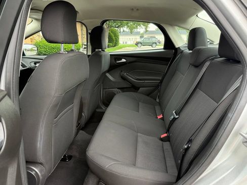 Used 2016 Ford Focus SE w/ Reverse Sensing Package FWD image 14