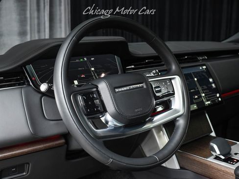 Used 2025 Land Rover Range Rover Long Wheelbase SE AWD/4WD image 9