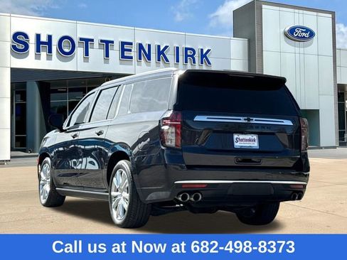 Used 2022 Chevrolet Suburban High Country image 6