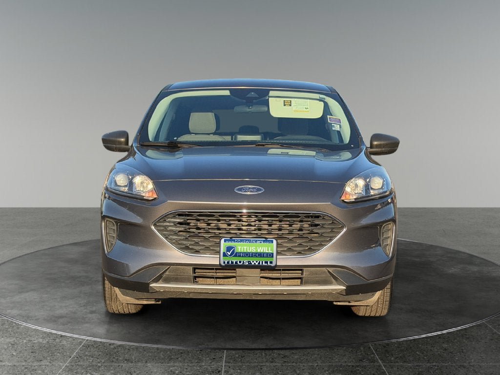 Used 2022 Ford Escape SE FWD image 2