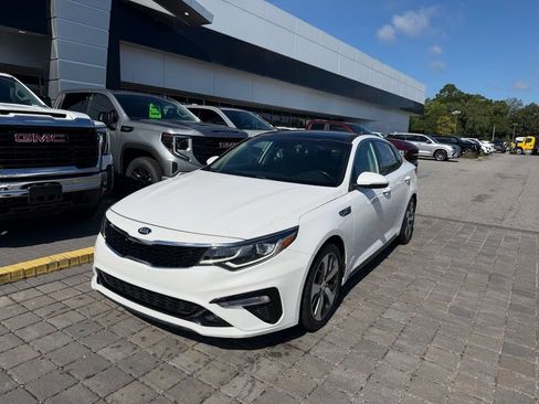 Used 2020 Kia Optima S w/ S Panoramic Sunroof Package FWD image 3