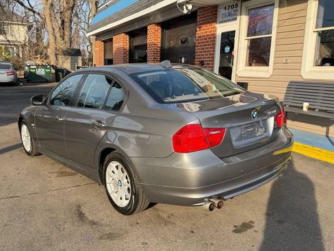 Used 2010 BMW 328i xDrive Sedan w/ Premium Pkg AWD/4WD image 4
