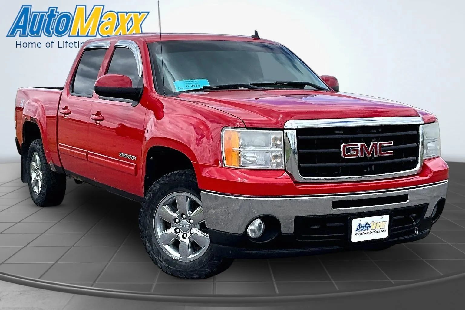 Used 2011 GMC Sierra 1500 SLT w/ SLT Convenience Package AWD/4WD image 3