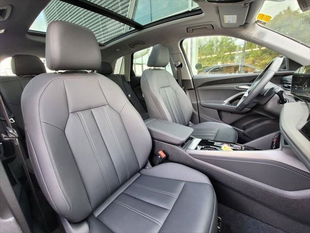 Certified 2025 Audi Q5 Premium AWD/4WD image 28