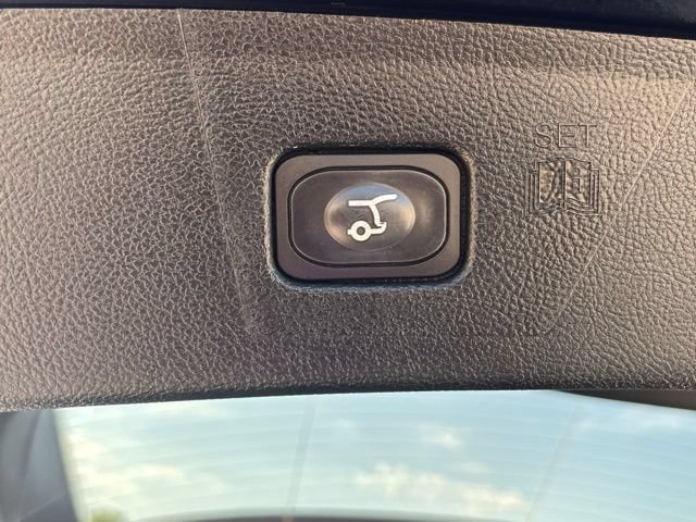Used 2022 Ford Edge ST-Line AWD/4WD image 24