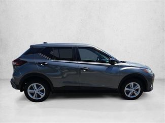 Used 2022 Nissan Kicks S FWD video 4