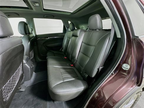Used 2012 Kia Sorento EX w/ EX V6 Premium Pkg image 30