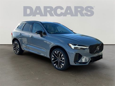 Certified 2026 Volvo XC60 B5 Ultra w/ Climate Package AWD/4WD image 1