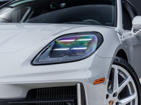 New 2026 Porsche Panamera 4 image 17