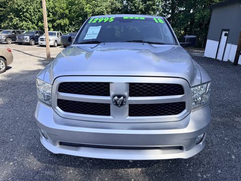 Used 2018 RAM 1500 Express AWD/4WD image 11