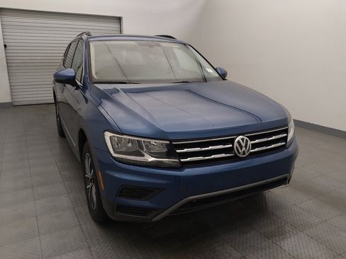 Used 2020 Volkswagen Tiguan SE image 14