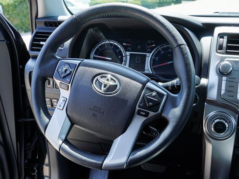 Used 2018 Toyota 4Runner Limited AWD/4WD image 32