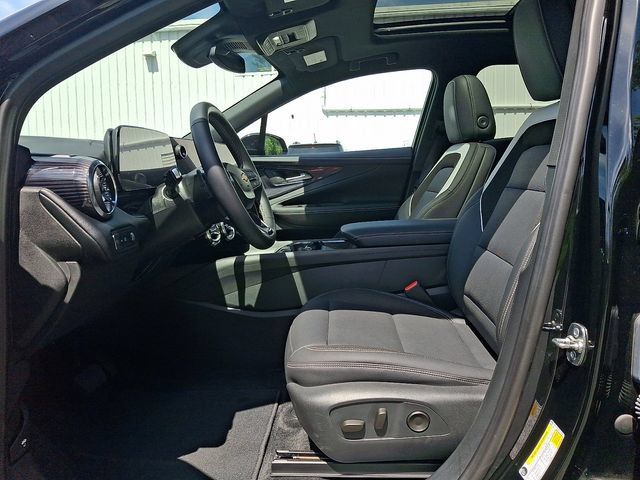 Used 2024 Chevrolet Blazer EV LT AWD/4WD image 13