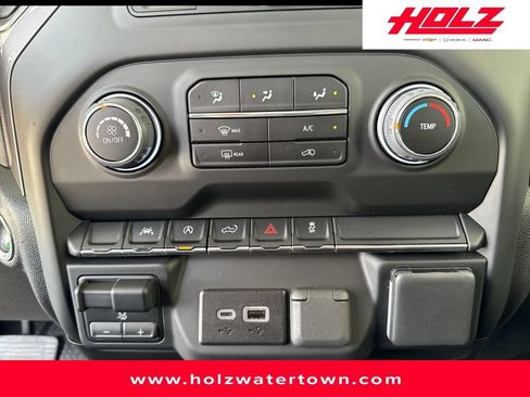 Certified 2025 Chevrolet Silverado 1500 Custom w/ Turbomax Blackout Package AWD/4WD image 20