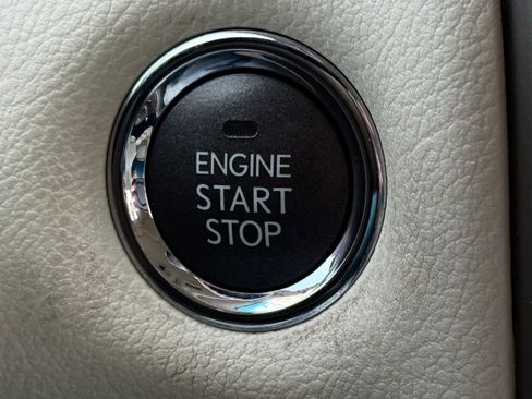 Used 2016 Lexus GX 460 w/ Premium Package image 28