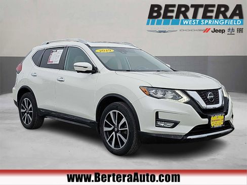 Used 2019 Nissan Rogue SL w/ Premium Package image 1