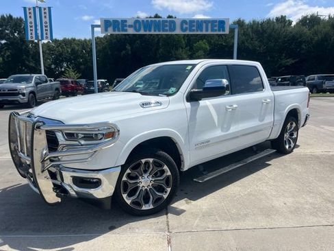 Used 2024 RAM 1500 Limited AWD/4WD image 2
