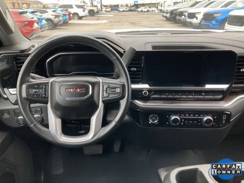 Used 2024 GMC Sierra 1500 SLT image 17