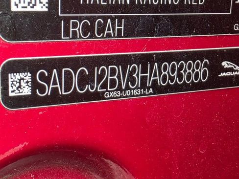 Used 2017 Jaguar F-PACE Premium image 30