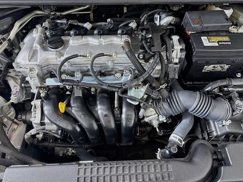 Certified 2021 Toyota Corolla LE FWD image 31