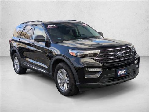 Used 2020 Ford Explorer XLT w/ Equipment Group 202A image 3