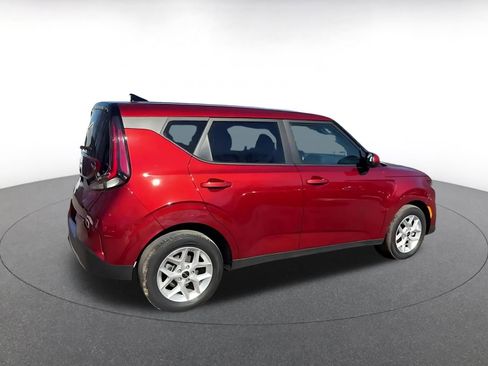 Used 2025 Kia Soul LX w/ LX Technology Package image 14