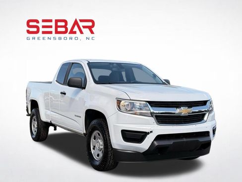 Used 2020 Chevrolet Colorado W/T w/ WT Convenience Package RWD image 3