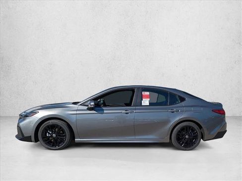 New 2026 Toyota Camry SE image 5