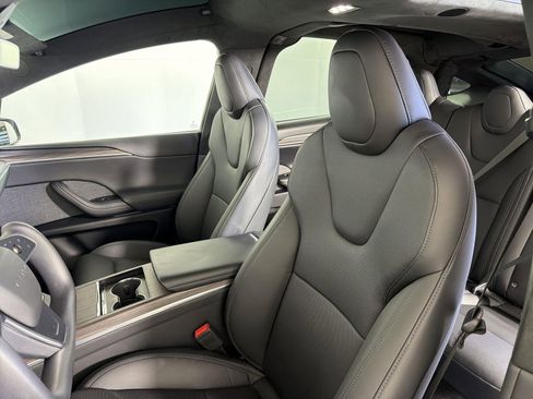 Used 2023 Tesla Model X image 25